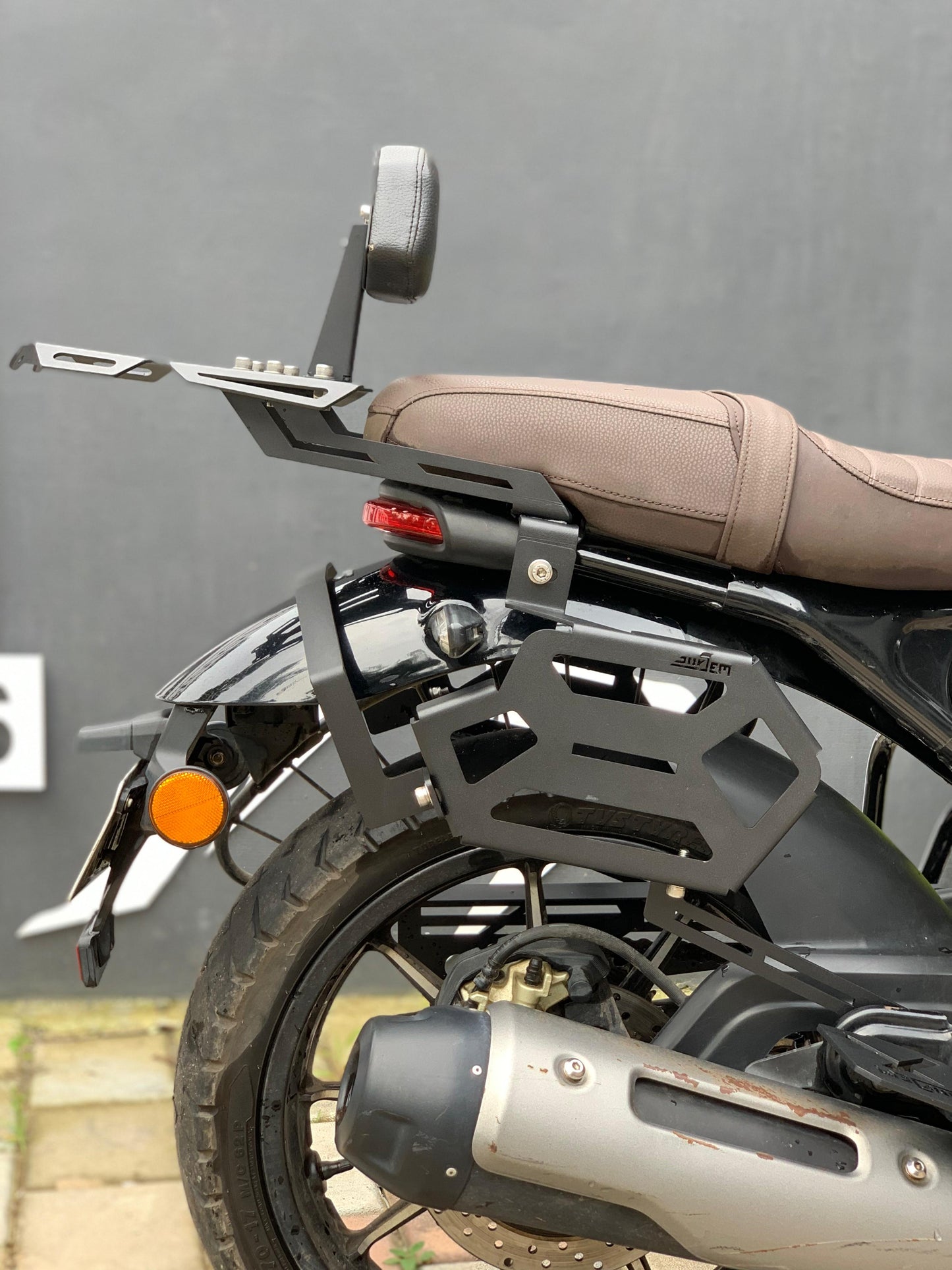 ronin saddle stay