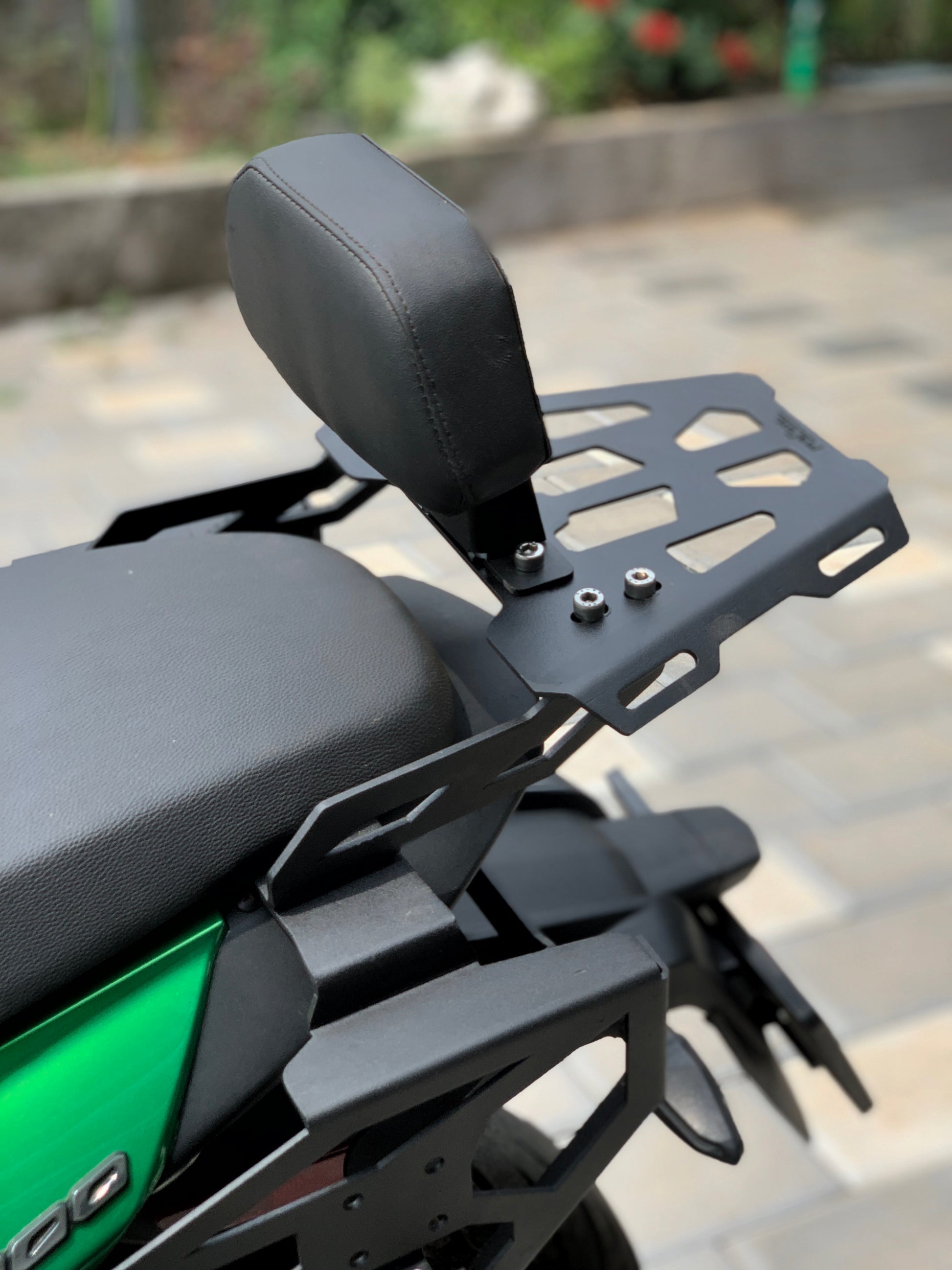 back rest for dominar