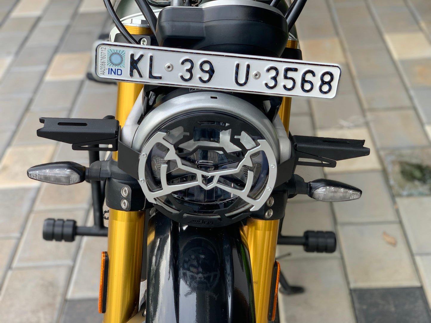 triumph scrambler 1200 headlight grill