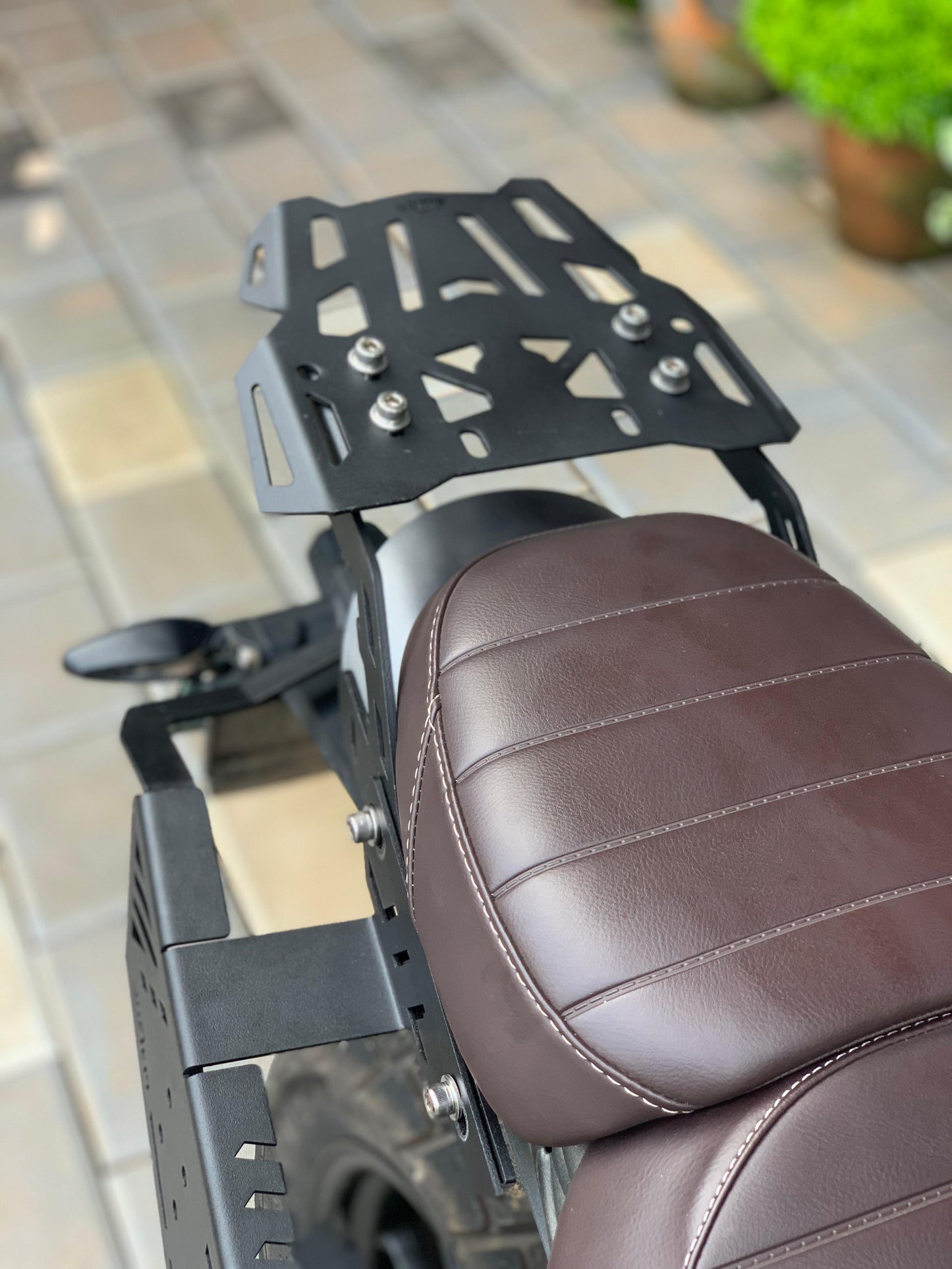 scrambler 400 x luggage carrier