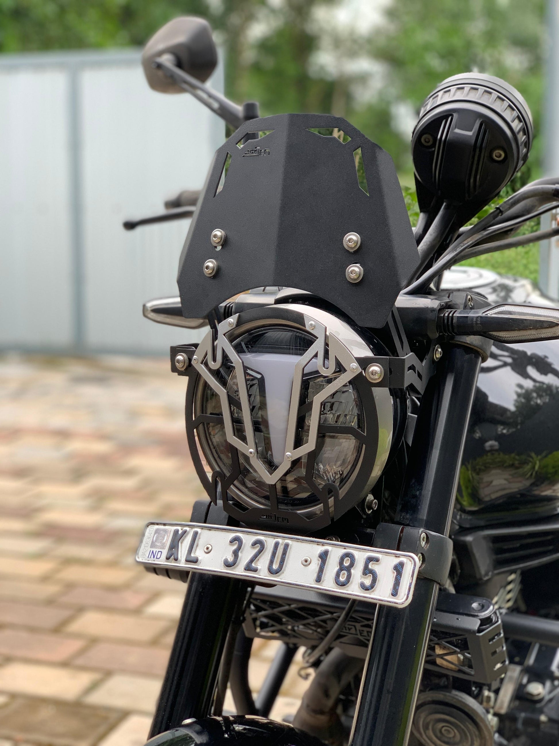 ronin headlight grill
