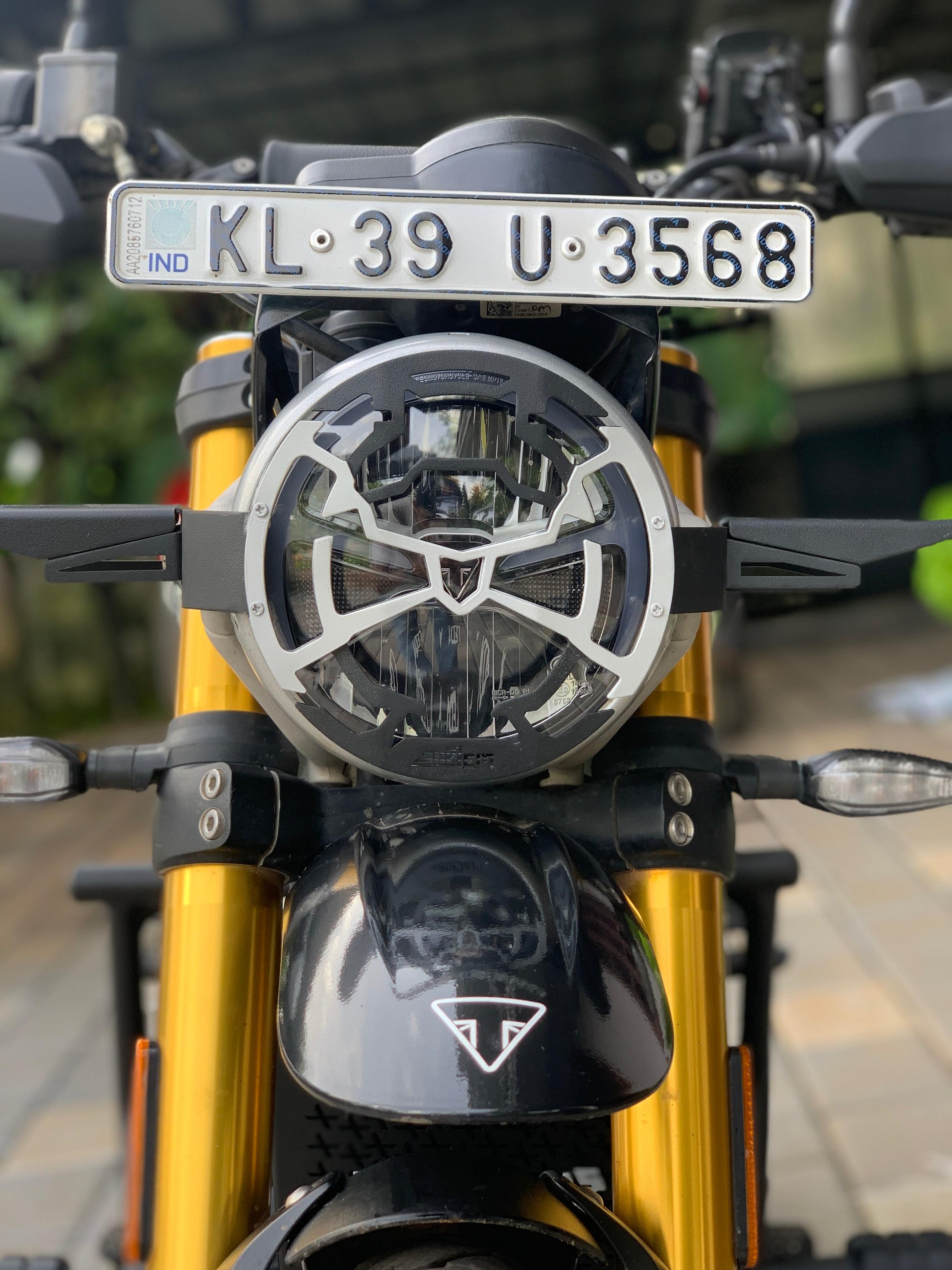triumph scrambler headlight grill