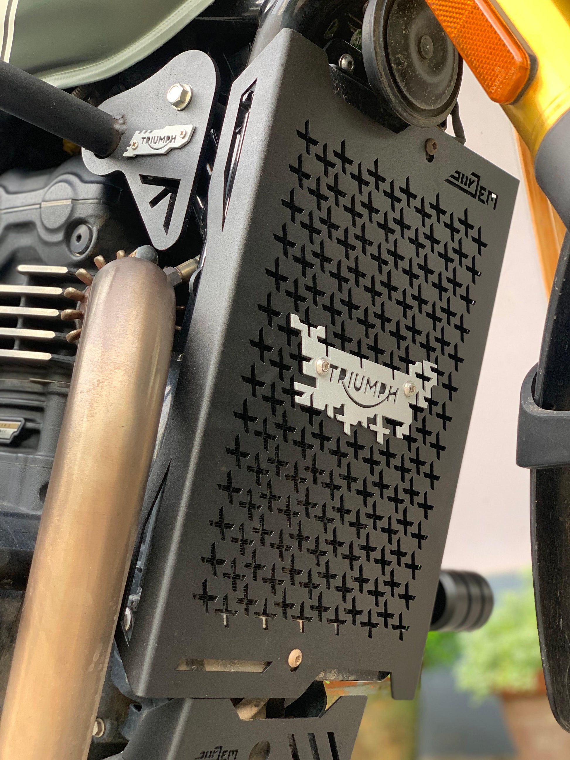 triumph scrambler 400 x accessories